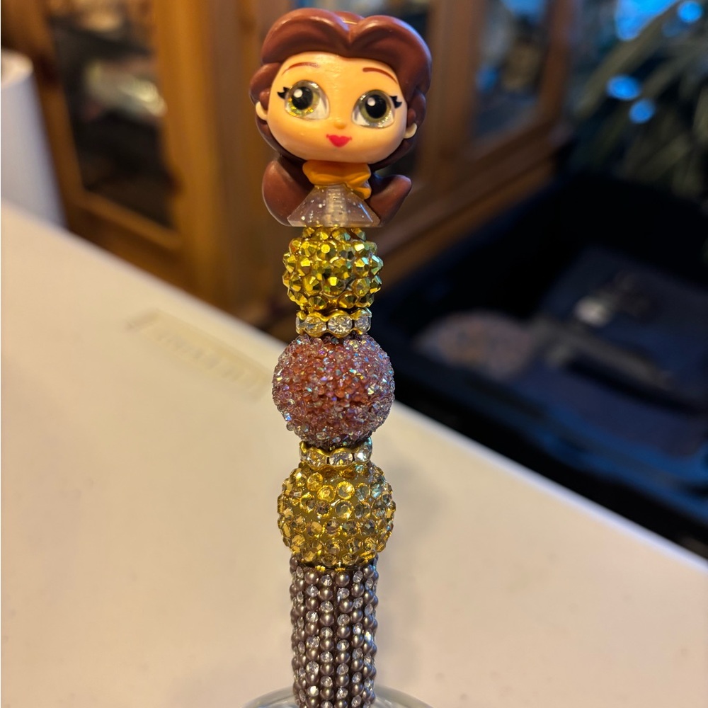 Character-Themed Beaded pen.  Priness belle    New no tags